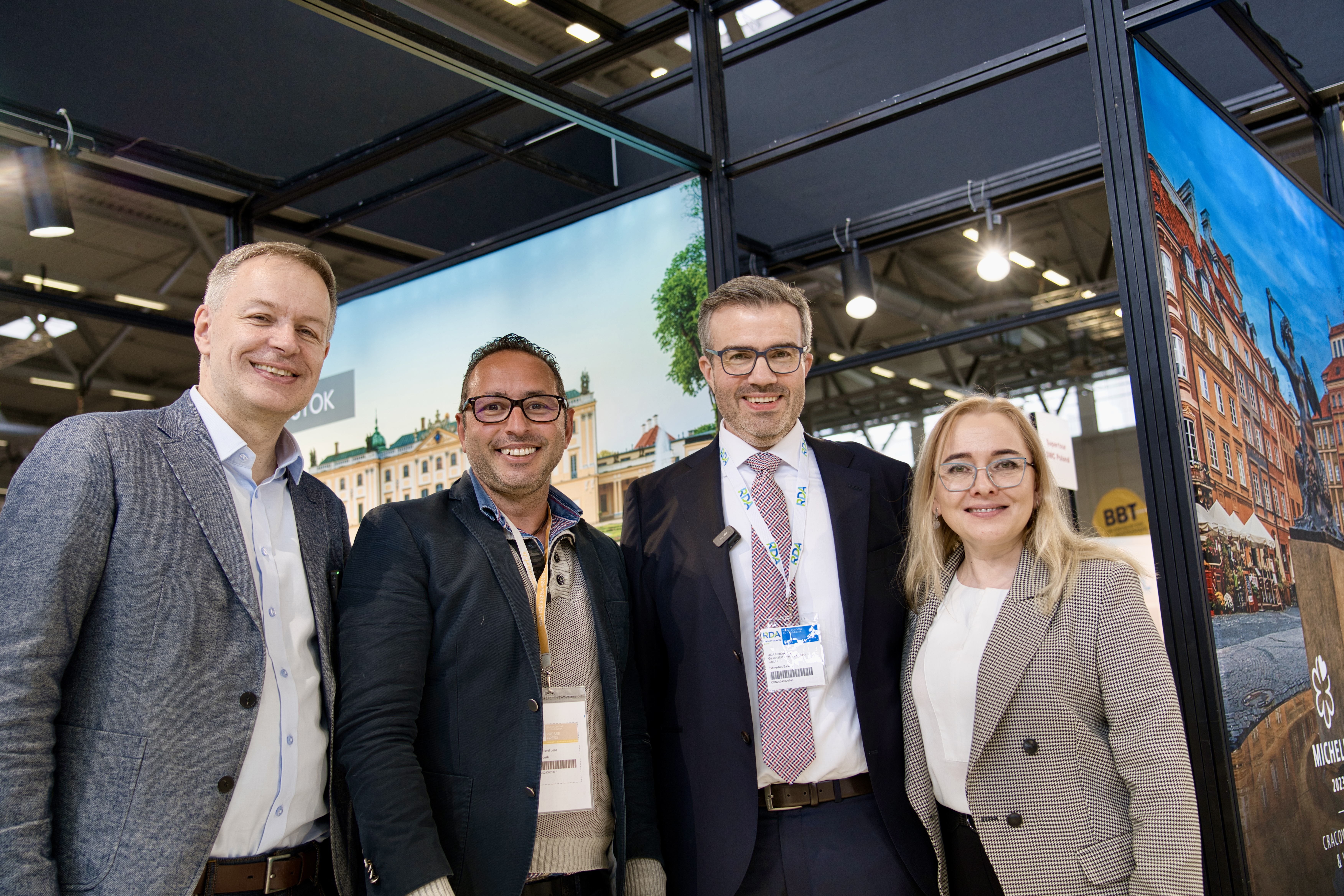 Adil Bioudi mit Benedikt Esser Präsident RDA und Steffen Möller – RDA Group Travel Expo Köln Media Travel Lens